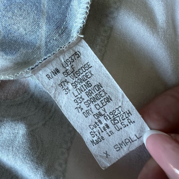 Sleeveless Décolleté Mandala Print Mini Dress Extra Small - Picture 5 of 6